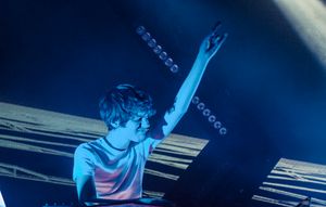 브뤼셀에서 공연하는 마데옹, 2015