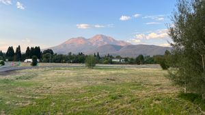 마운트샤스타 시의 I-5 진입로에서 보이는 마운트샤스타