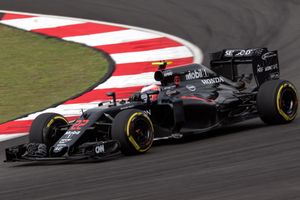 2016년 말레이시아 그랑프리에서 젠슨 버튼