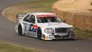 W202 C-클래스 기반의 메르세데스-AMG DTM 경주차