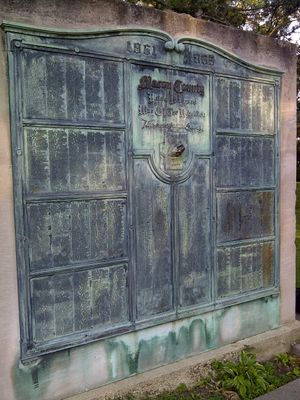 남북 전쟁에서 싸운 메이컨 군(일리노이주)의 군인들을 기리는 현판