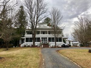 프랭클린 테라스 호텔 (Franklin Terrace Hotel) in Franklin