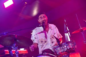 2019년 윌리엄스 그린 글래스톤베리 페스티벌에서 공연하는 매튜 코비