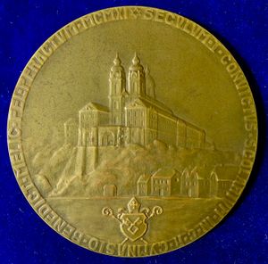 1911년 제작된 멜크 수도원 학교 기숙사 100주년 기념 아르 누보 메달, 앞면