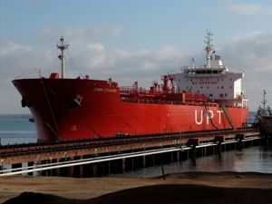 모사메데스는 주요 항구이다.