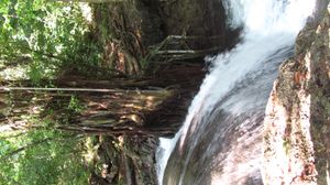 라부안 하지 근처의 Diwu mbai 폭포