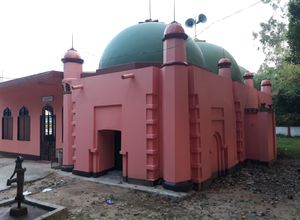 스리망갈, 아시드론 연합의 질라드푸르 모스크