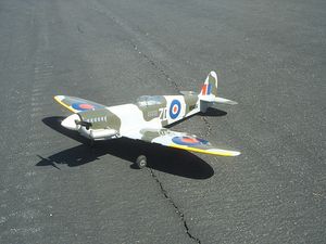 ARTF(Almost Ready To Fly) 모형기의 예시. 그레이트 플레인스의 슈퍼마린 스핏파이어.