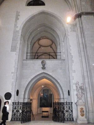 남탑: 상부 예배당과 하부 예배당 (종탑으로의 개방)