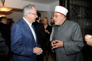 종교 간 추수 감사절 저녁