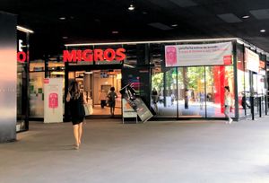 루가노의 미그로 슈퍼마켓