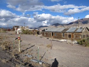 소다빌, 미나 근처의 유령 도시