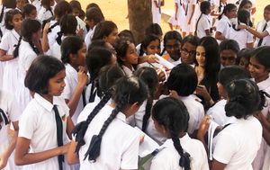 딜하라와 학생들