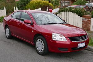 "성패를 가를" 미쓰비시 380은 2005년에 생산을 시작했지만, 시장에서 3년도 채 안 되어 단종되었다.