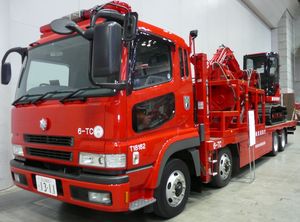 굴착기가 탑재된 슈퍼 그레이트 FS 구조 평판 트럭