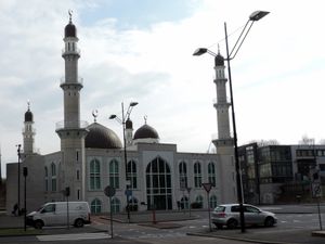 자미아 타이바 모스크 암스테르담(Jamia Taibah Mosque Amsterdam), 네덜란드, 세계 이슬람 선교회 설립