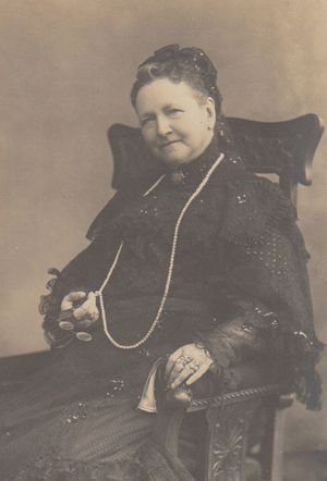 카롤라 여왕의 말년, 1900년경.