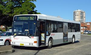 버스테크 차체를 장착한 2002년형 메르세데스-벤츠 O405NH