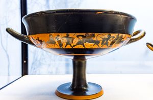 헤라클레스가 네메아의 사자와 레슬링하는 항아리