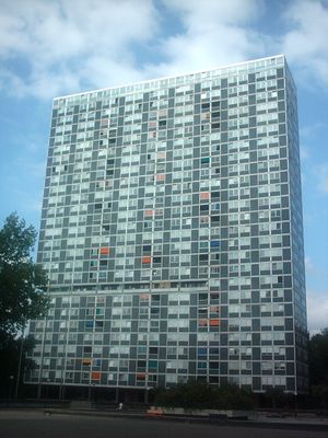 리뇽 거주 타워