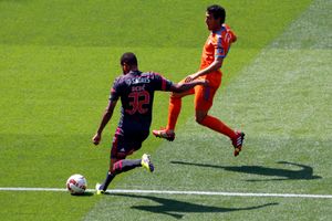 벤피카 소속으로 2014 에미레이트 컵에서 뛰는 베베