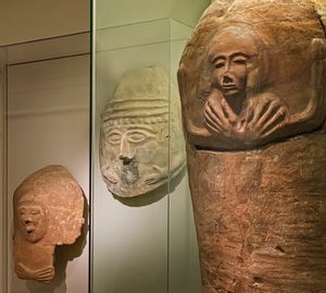 테라코타 석관, 베트셰안 북부 묘지 202A 묘, 철기 시대 IA, 기원전 1200–1150년, 펜 박물관 02