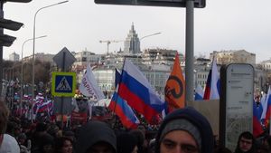 2017년 2월 모스크바에서 열린 넴초프 추모 행진