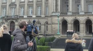 왕궁에 도착한 왕실 관