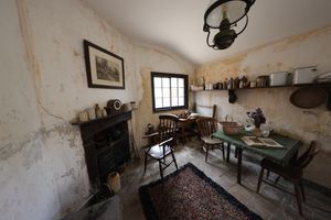 오들리 엔드 하우스 정원사의 보티 내부