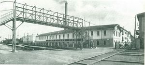 9월 20일 거리의 건널목: 이곳에서 Strà Balòn, 도모도솔라-밀라노 철도와 밀라노-갈라라테 노면전차가 교차했다.