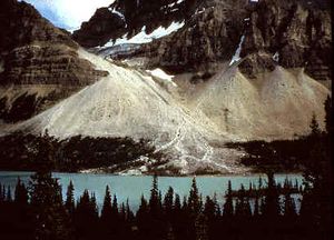 이 붕적토 퇴적물은 붕적토의 한 예이다.