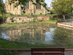 바턴어폰험버의 고대 간헐천