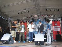 2005년 마지막 콘서트 중 첼레에서 공연하는 브로시스