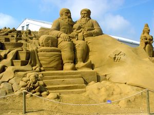 블랑켄베르허 해변의 모래 조각, 2006