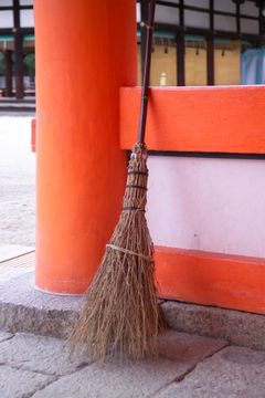 빗자루(시모가모 신사・교토시 사쿄구)