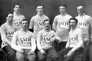 1911년 지로 디 이탈리아의 비앙키–피렐리 팀