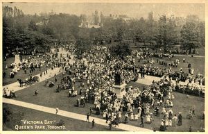 1910년 토론토의 퀸스 파크에서 열린 빅토리아 데이 행사
