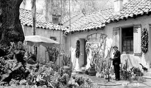 플로레스 아도비(1936)는 국립 사적지에 등재되어 있다.