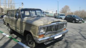 Jeep Ahoo and Simorugh