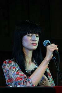 2013년 타르투에서 공연하는 누름살루