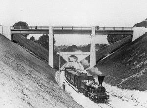 1856년 노선 개통 직후 로잔과 르넹 사이의 서부 스위스 열차