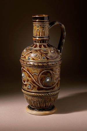 로열 돌턴(Royal Doulton)이 제작한 소금 유약 주전자, 잉글랜드, 1875년