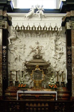  빌뉴스 대성당의 성 가시미로 경당에 있는 가시미로의 은 관