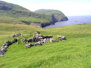 글렌 모어의 폐허