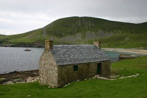풀마와 바다오리 깃털을 보관하고 임대료를 지불하기 위해 판매했던 깃털 보관소