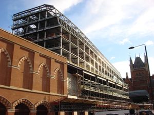 건설 중인 세인트판크라스 르네상스 런던 호텔 확장