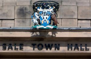 세일 타운 홀의 문장은 1974년에 해산된 옛 세일 자치구 의회의 문장입니다.