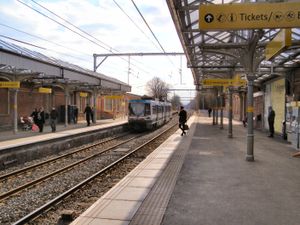 원래 나무로 지어진 세일역은 1870년대 후반에 벽돌로 재건축되었다.