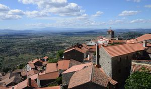 몬산투, "포르투갈에서 가장 포르투갈다운 마을"로 알려짐