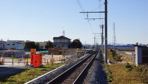 2017년 1월 공사 중인 역 플랫폼